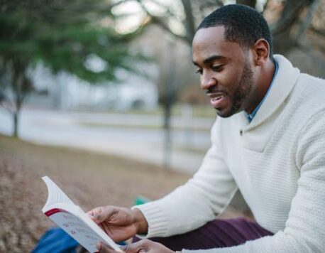 <strong>AFRICAN BOOKS YOU SHOULD DEFINITELY READ!</strong>