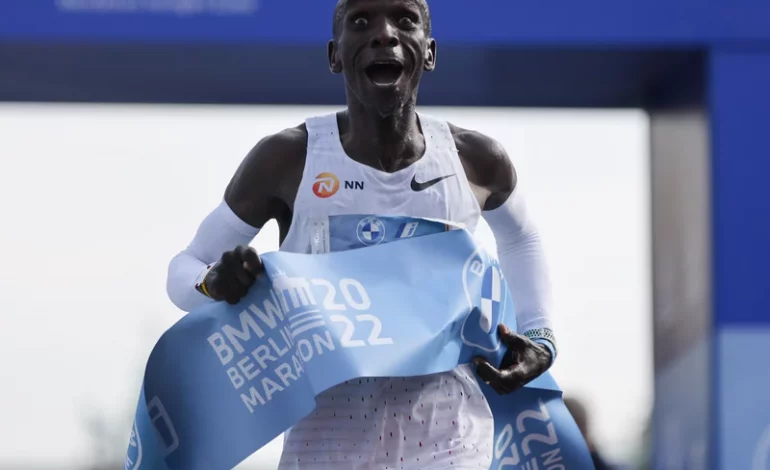 Eluid Kipchoge breaks world record marathon in Berlin