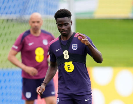 Bukayo Saka, Tolami Benson’s Kiss After England’s Draw Goes Viral