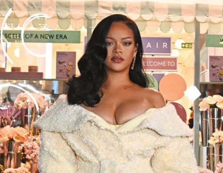 Rihanna tells Dammy Twitch, ‘I’m your biggest fan.’