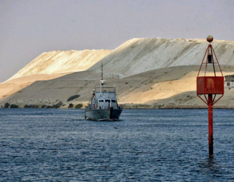 Egypt Tests New 10-Kilometre Extension to Suez Canal to Boost Traffic and Revenue