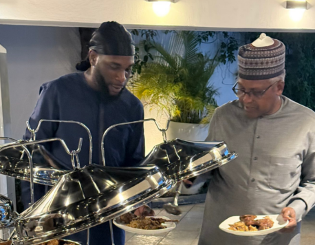 Burna Boy Shares Iftar with Dangote Days After Visiting Otedola