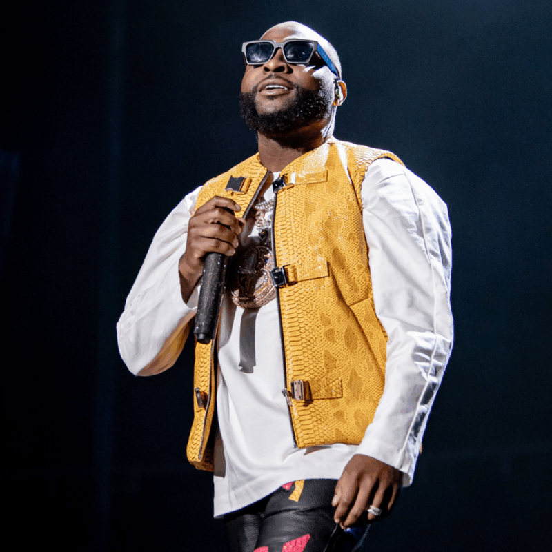 Davido Announces dates for his 5ive Tour in Nigeria 